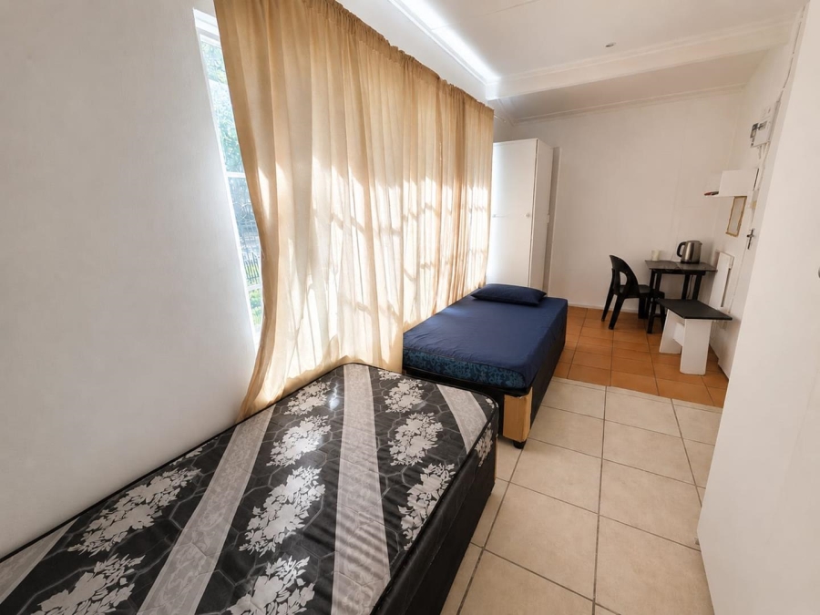 6 Bedroom Property for Sale in Brandwag Free State